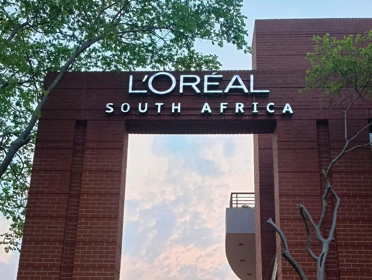Loreal Main Signage